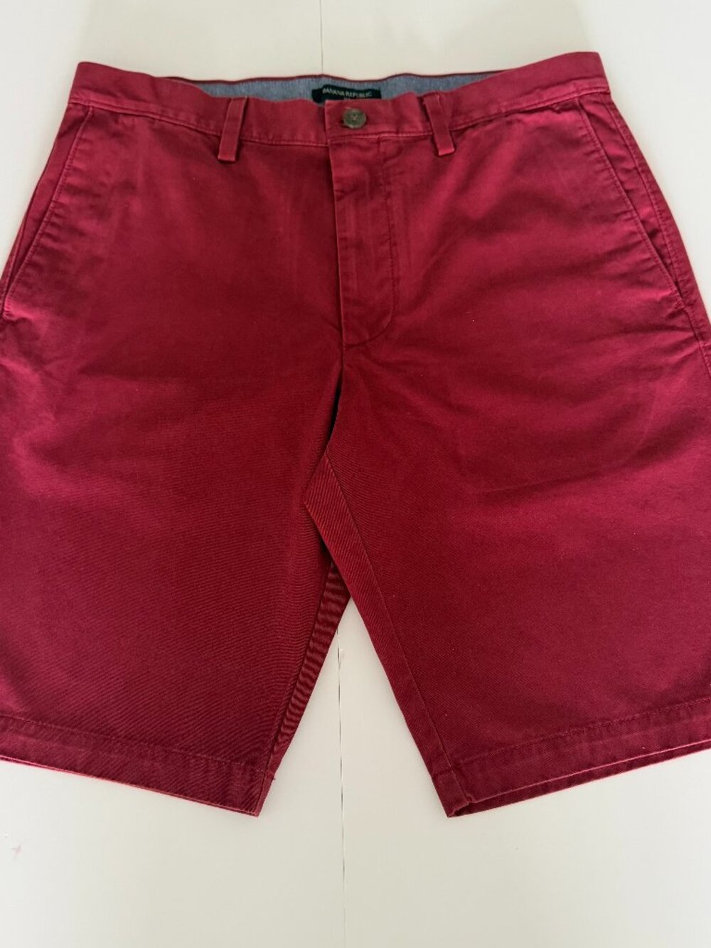 Banana Republic Mens Chino 10" Shorts Burgundy Size 32 Preppy Casual Golf Resort
